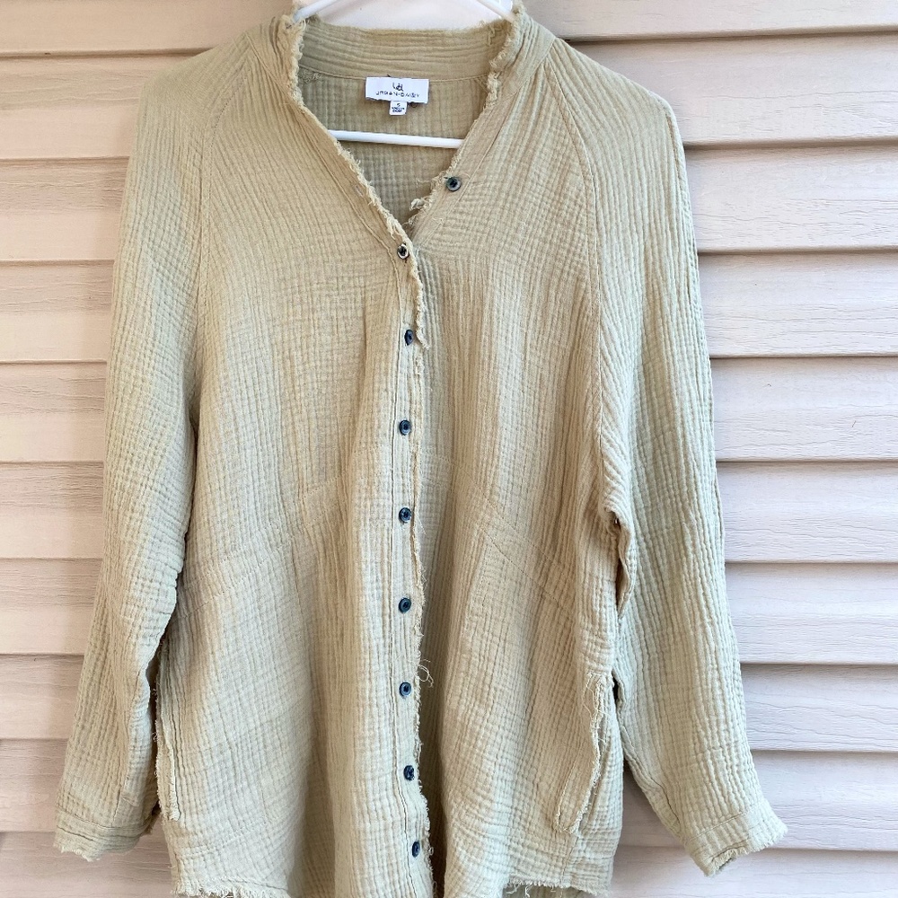 Oversized Muslin Button Up - Green